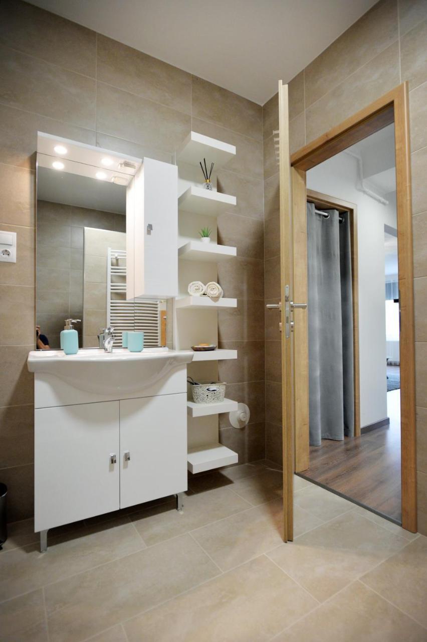 One Luxury Suites Eger Exteriér fotografie