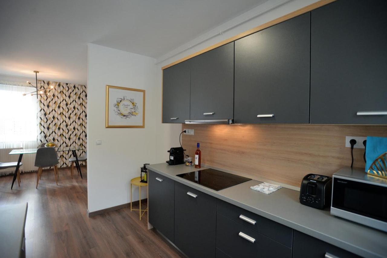 One Luxury Suites Eger Exteriér fotografie